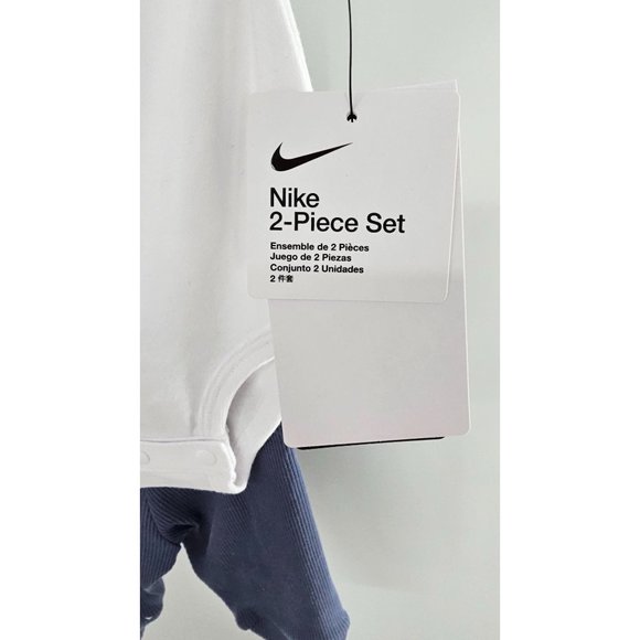 NWT! Nike Baby 2 Piece Set Size 3 months - Picture 4 of 7